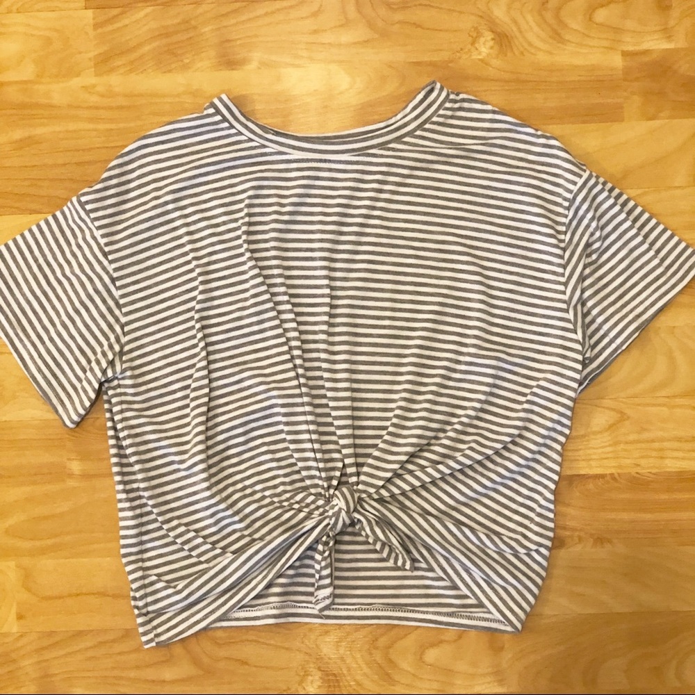 Cropped tee